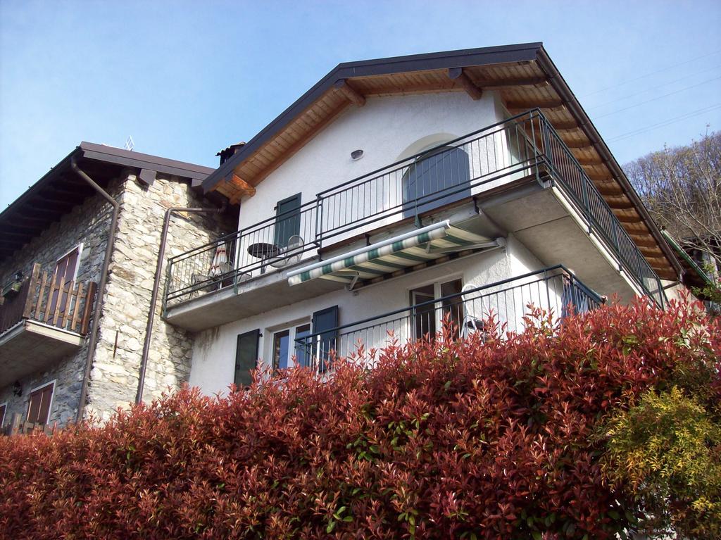 Appartamento Casa delle Camelie Sorico Esterno foto