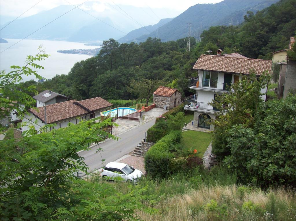 Appartamento Casa delle Camelie Sorico Esterno foto