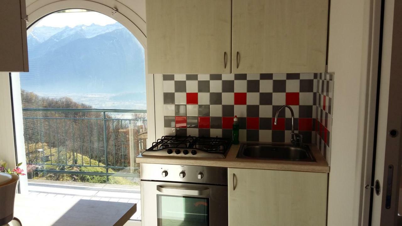 Appartamento Casa delle Camelie Sorico Esterno foto